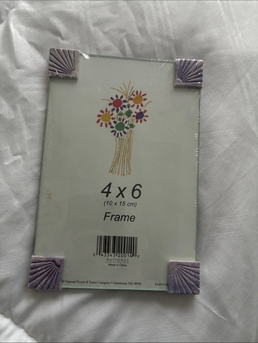 4x6 Photo Frame with Lavender Shell Corners
